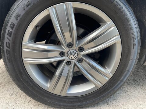 Volkswagen Tiguan 2.0 TDI SEL 4Motion Euro 6 (s/s) 5dr 39