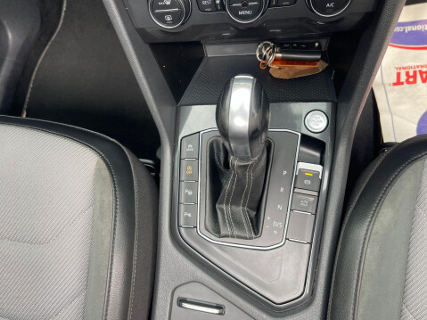 Volkswagen Tiguan Allspace 2.0 TDI R-Line DSG Euro 6 (s/s) 5dr 33