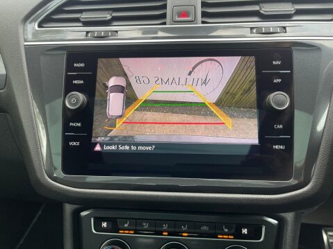 Volkswagen Tiguan Allspace 2.0 TDI R-Line DSG Euro 6 (s/s) 5dr 32