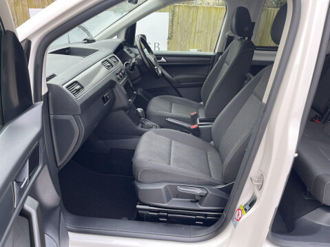 Volkswagen Caddy Maxi Life 2.0 TDI BlueMotion Tech DSG Euro 6 (s/s) 5dr 16