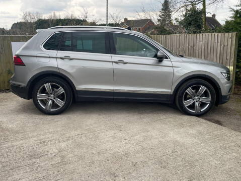 Volkswagen Tiguan 2.0 TDI SEL DSG Euro 6 (s/s) 5dr 3