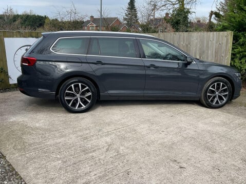 Volkswagen Passat 2.0 TDI EVO SEL DSG Euro 6 (s/s) 5dr 7