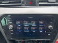 Volkswagen Passat 2.0 TDI EVO SEL DSG Euro 6 (s/s) 5dr 28