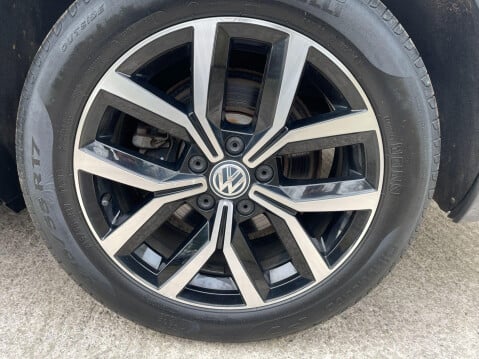 Volkswagen Passat 2.0 TDI EVO SEL DSG Euro 6 (s/s) 5dr 36
