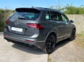 Volkswagen Tiguan 2.0 TDI R-Line Tech Euro 6 (s/s) 5dr 8