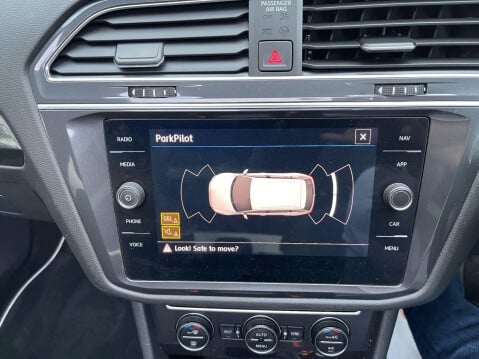 Volkswagen Tiguan Allspace 2.0 TDI SEL Euro 6 (s/s) 5dr 24
