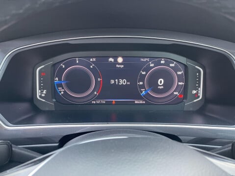 Volkswagen Tiguan Allspace 2.0 TDI SEL Euro 6 (s/s) 5dr 32