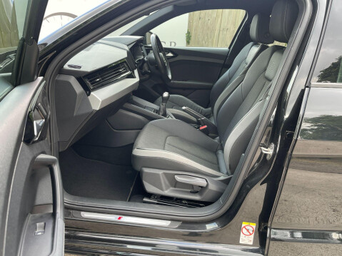 Audi A1 1.0 TFSI 30 S line Sportback Euro 6 (s/s) 5dr 11