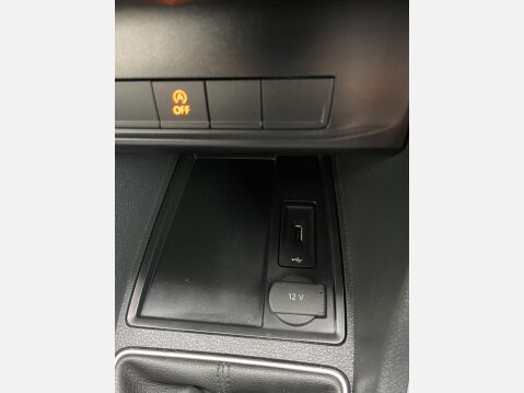 Volkswagen Caddy Maxi Life 2.0 TDI Euro 6 (s/s) 5dr 27