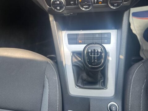 Skoda Octavia 1.6 TDI SE Technology Euro 6 (s/s) 5dr 19