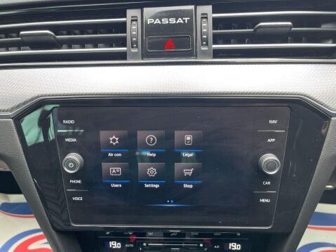 Volkswagen Passat 2.0 TDI EVO R-Line DSG Euro 6 (s/s) 5dr 28