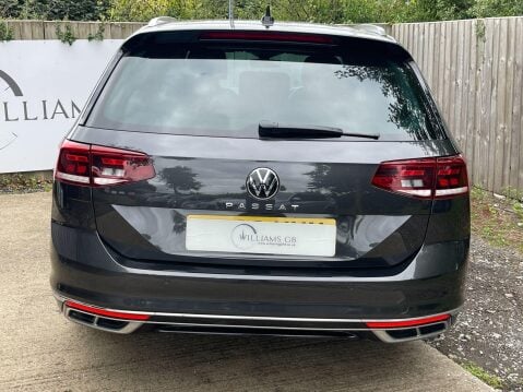 Volkswagen Passat 2.0 TDI EVO R-Line DSG Euro 6 (s/s) 5dr 5