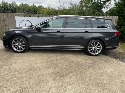 Volkswagen Passat 2.0 TDI EVO R-Line DSG Euro 6 (s/s) 5dr 7
