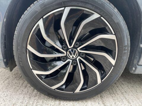Volkswagen Golf 1.5 TSI Style Edition Euro 6 (s/s) 5dr 32