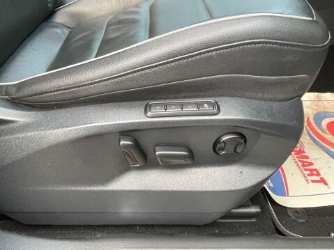 Volkswagen Tiguan 2.0 TDI SEL SUV 5dr Diesel DSG 4Motion Euro 6 (s/s) (150 ps) 31