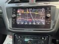 Volkswagen Tiguan 2.0 TDI SEL SUV 5dr Diesel DSG 4Motion Euro 6 (s/s) (150 ps) 26