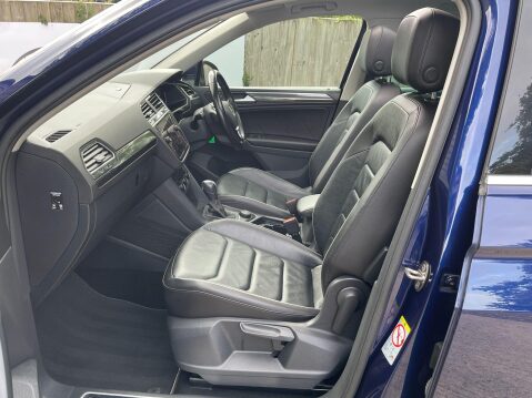 Volkswagen Tiguan 2.0 TDI SEL SUV 5dr Diesel DSG 4Motion Euro 6 (s/s) (150 ps) 14