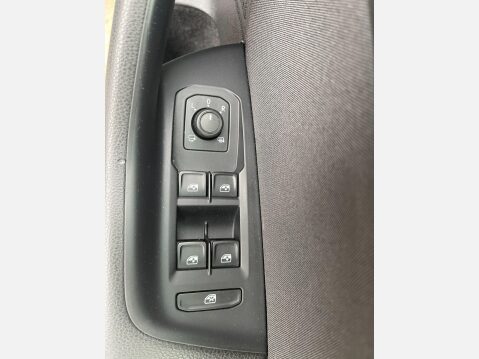 Volkswagen Passat 2.0 TDI BlueMotion Tech SE Business Euro 6 (s/s) 5dr 30