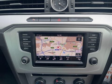Volkswagen Passat 2.0 TDI BlueMotion Tech SE Business Euro 6 (s/s) 5dr 24