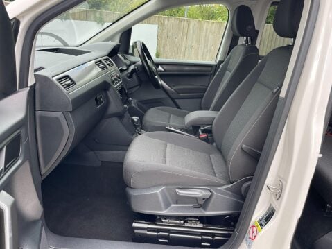 Volkswagen Caddy Maxi Life 2.0 TDI BlueMotion Tech DSG Euro 6 (s/s) 5dr 18