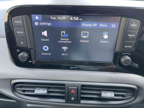 Hyundai i10 1.0 SE Connect Auto Euro 6 (s/s) 5dr 23