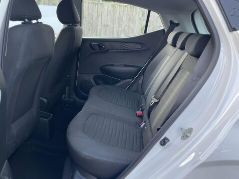 Hyundai i10 1.0 SE Connect Auto Euro 6 (s/s) 5dr 12