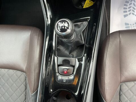 Toyota C-HR 1.2 VVT-i Excel Euro 6 (s/s) 5dr 23