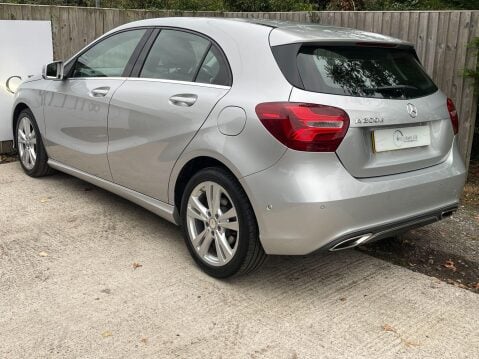 Mercedes-Benz A Class 2.1 A200d Sport (Premium) 7G-DCT Euro 6 (s/s) 5dr 7