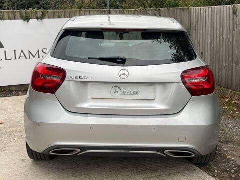 Mercedes-Benz A Class 2.1 A200d Sport (Premium) 7G-DCT Euro 6 (s/s) 5dr 6