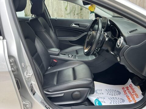 Mercedes-Benz A Class 2.1 A200d Sport (Premium) 7G-DCT Euro 6 (s/s) 5dr 11