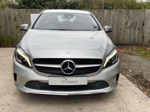 Mercedes-Benz A Class 2.1 A200d Sport (Premium) 7G-DCT Euro 6 (s/s) 5dr 3