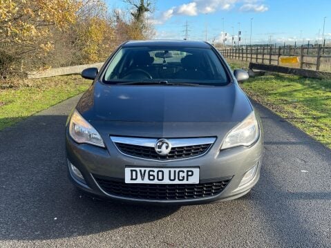 Vauxhall Astra 1.4 16v Exclusiv Euro 5 5dr 3