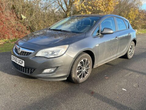 Vauxhall Astra 1.4 16v Exclusiv Euro 5 5dr 8