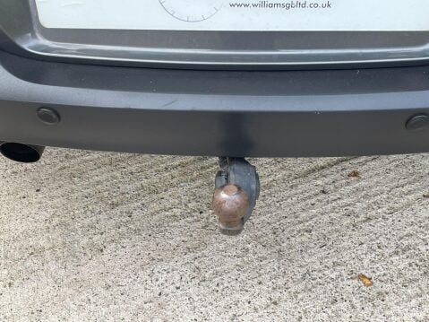 Volkswagen Tiguan 2.0 TDI BlueMotion Tech SE DSG 4WD Euro 5 (s/s) 5dr 25