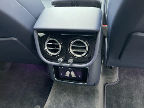 Bentley Bentayga 4.0 V8 Base Auto 4WD Euro 6 (s/s) 5dr 33