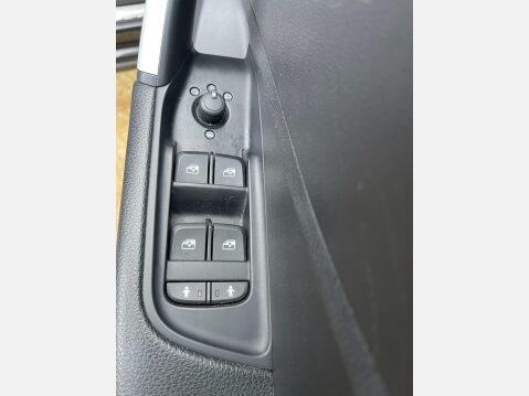 Audi Q2 1.0 TFSI SE Euro 6 (s/s) 5dr 15