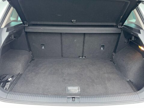 Volkswagen Tiguan 2.0 TDI SEL SUV 5dr Diesel DSG Euro 6 (s/s) (150 ps) 35