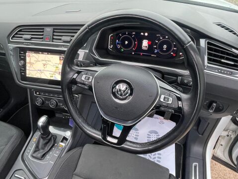 Volkswagen Tiguan 2.0 TDI SEL SUV 5dr Diesel DSG Euro 6 (s/s) (150 ps) 24