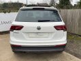 Volkswagen Tiguan 2.0 TDI SEL SUV 5dr Diesel DSG Euro 6 (s/s) (150 ps) 6