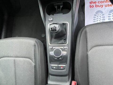 Audi Q2 1.0 TFSI 30 Sport Euro 6 (s/s) 5dr 31