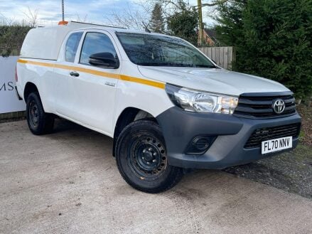 Toyota Hilux 2.4 D-4D Active Extra Cab Pickup 4WD Euro 6 (s/s) 4dr