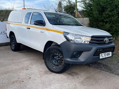 Toyota Hilux 2.4 D-4D Active Extra Cab Pickup 4WD Euro 6 (s/s) 4dr