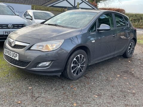 Vauxhall Astra 1.4 16v Exclusiv Euro 5 5dr 8