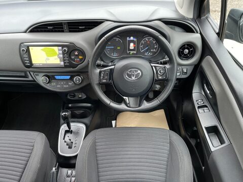 Toyota Yaris 1.5 VVT-h Icon Tech E-CVT Euro 6 (s/s) 5dr 2