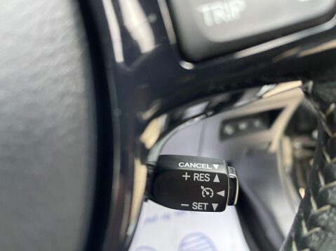 Toyota Yaris 1.5 VVT-h Icon Tech E-CVT Euro 6 (s/s) 5dr 24