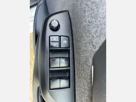 Toyota Yaris 1.5 VVT-h Design E-CVT Euro 6 (s/s) 5dr 16