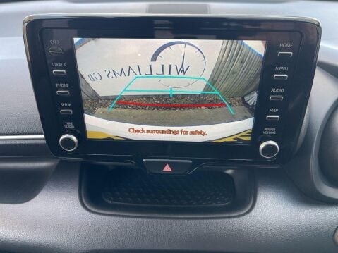 Toyota Yaris 1.5 VVT-h Design E-CVT Euro 6 (s/s) 5dr 15