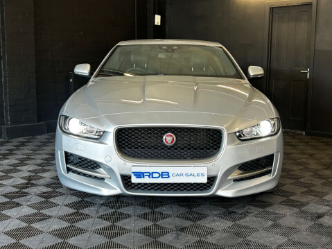 Jaguar XE 2.0d R-Sport Saloon 4dr Diesel Auto Euro 6 (s/s) (180 ps) 5