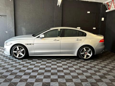Jaguar XE 2.0d R-Sport Saloon 4dr Diesel Auto Euro 6 (s/s) (180 ps) 13