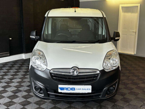 Vauxhall Combo 1.3 CDTi 2300 ecoFLEX 16v Temperature Controlled 3dr Diesel Manual FWD L1 H 4